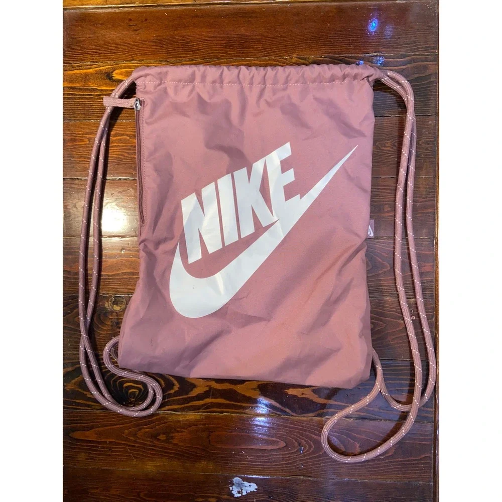 Nike Heritage Drawstring Gym Sack Bag Mauve Pink Athletic 17X13 Inch Futura Logo